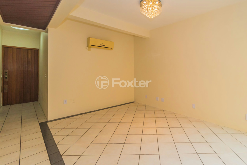 Casa à venda com 3 quartos, 159m² - Foto 4