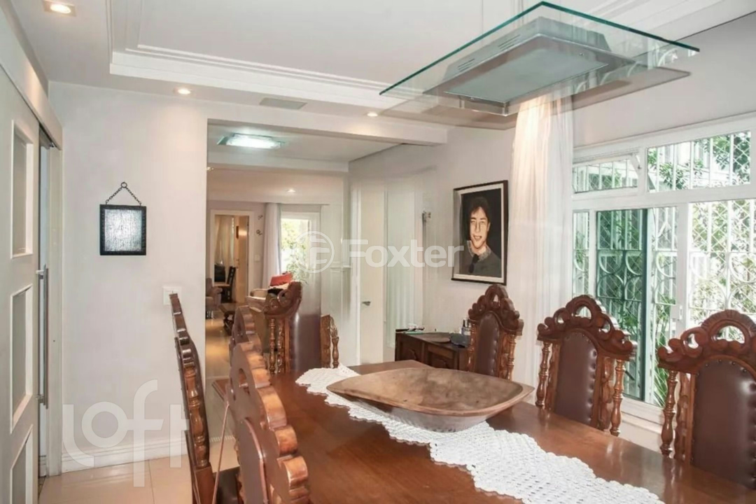Casa à venda com 7 quartos, 448m² - Foto 1