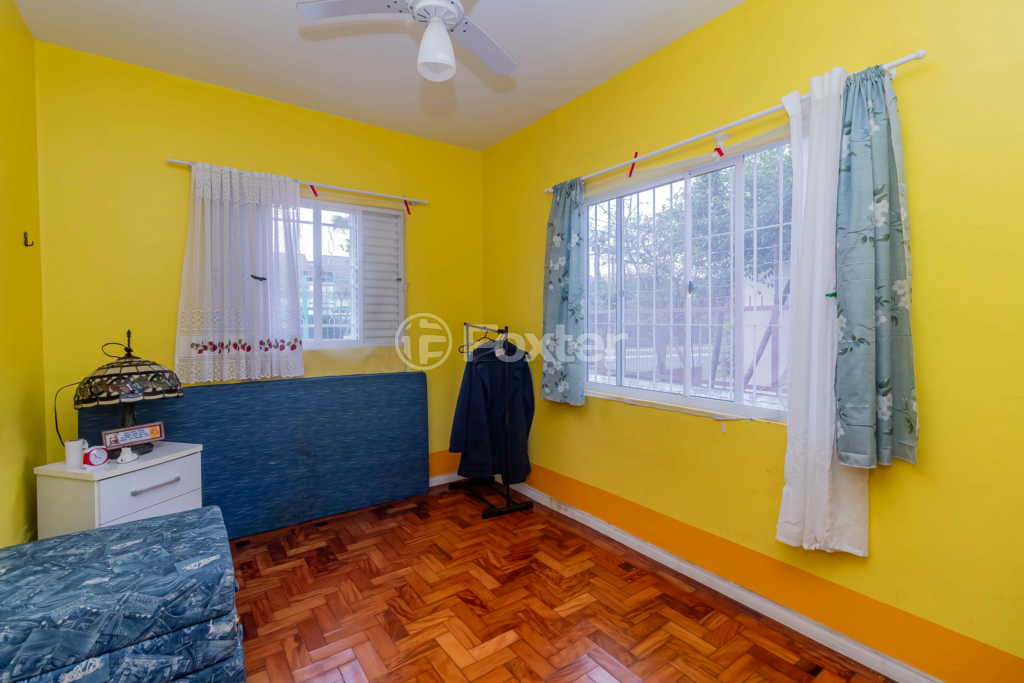 Casa à venda com 4 quartos, 217m² - Foto 9