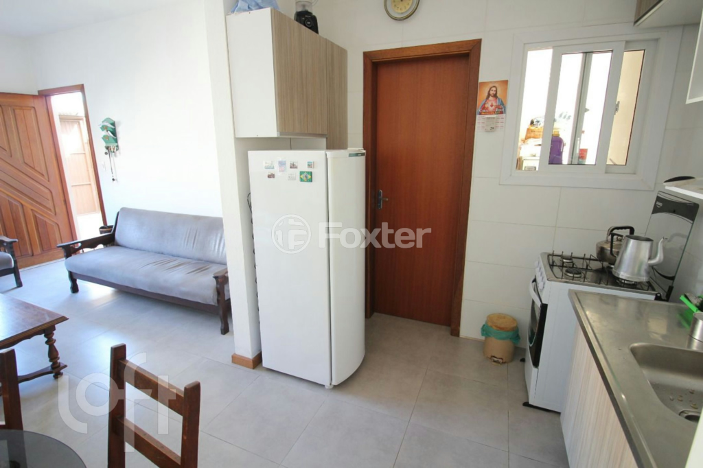 Casa à venda com 2 quartos, 69m² - Foto 3