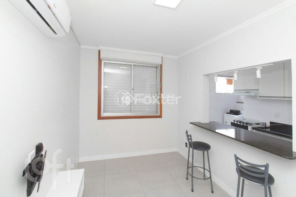 Apartamento à venda com 1 quarto, 40m² - Foto 1
