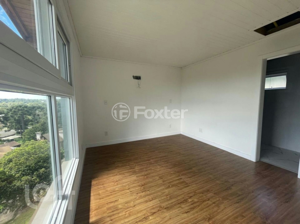 Casa de Condomínio à venda com 3 quartos, 290m² - Foto 9