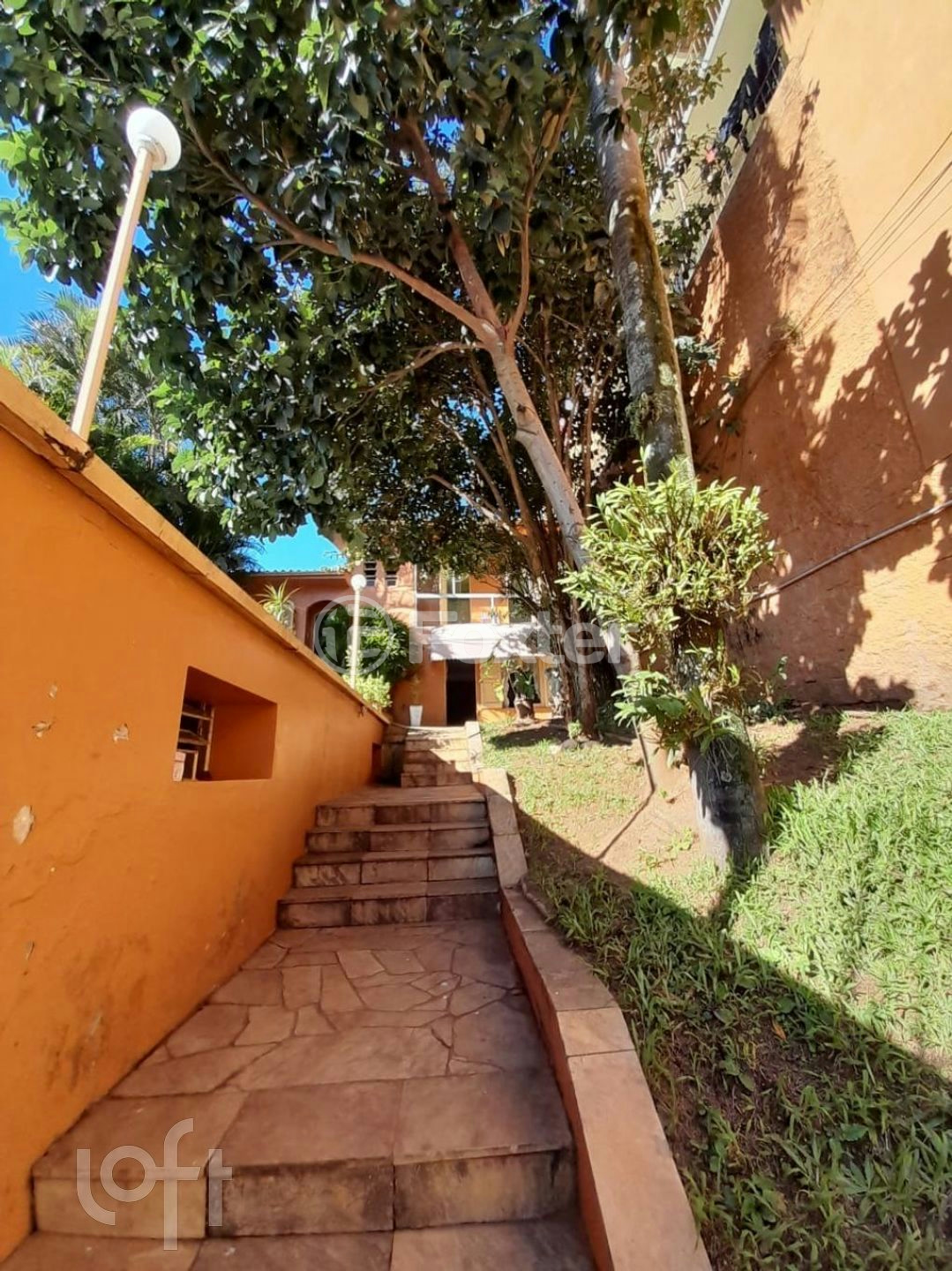 Casa à venda com 3 quartos, 155m² - Foto 1
