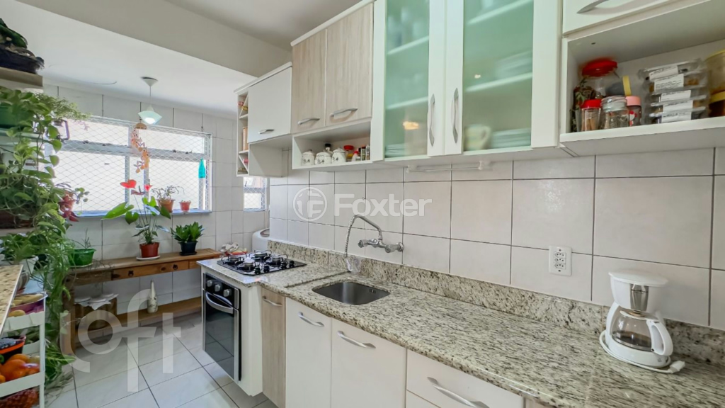 Apartamento à venda com 3 quartos, 76m² - Foto 10