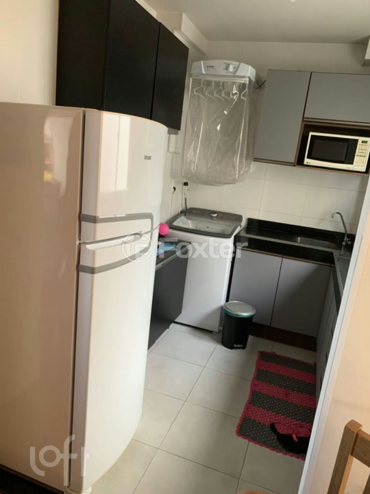 Apartamento à venda com 2 quartos, 40m² - Foto 4