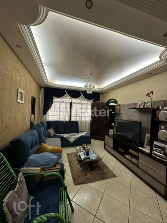 Casa à venda com 3 quartos, 135m² - Foto 1