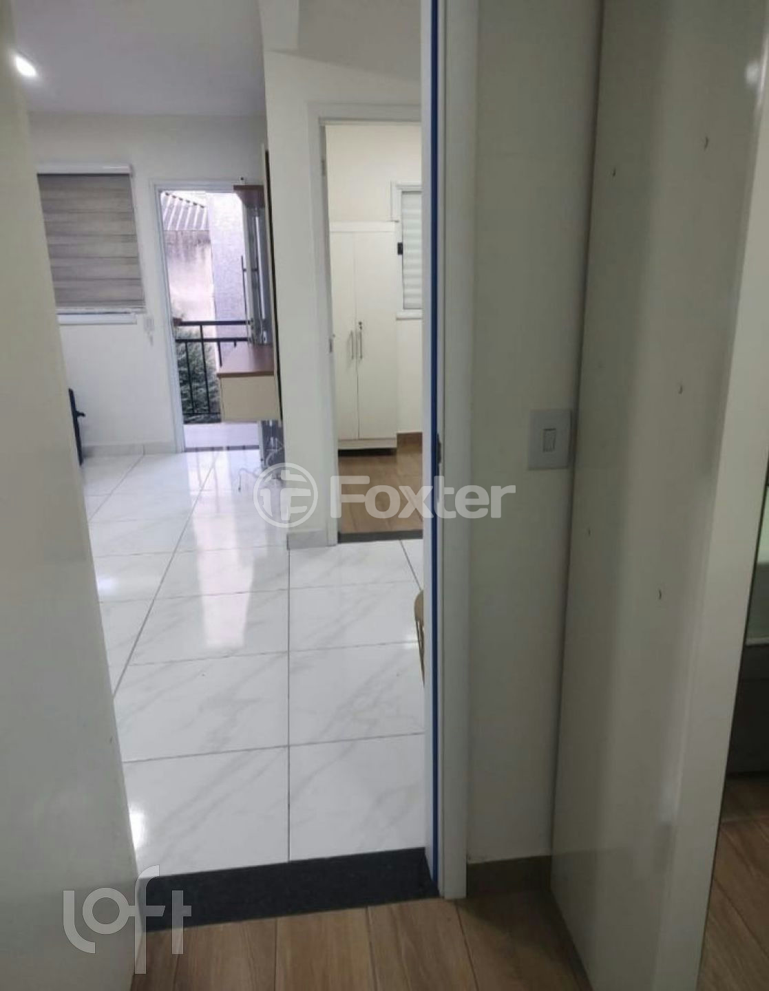 Apartamento à venda com 2 quartos, 42m² - Foto 2