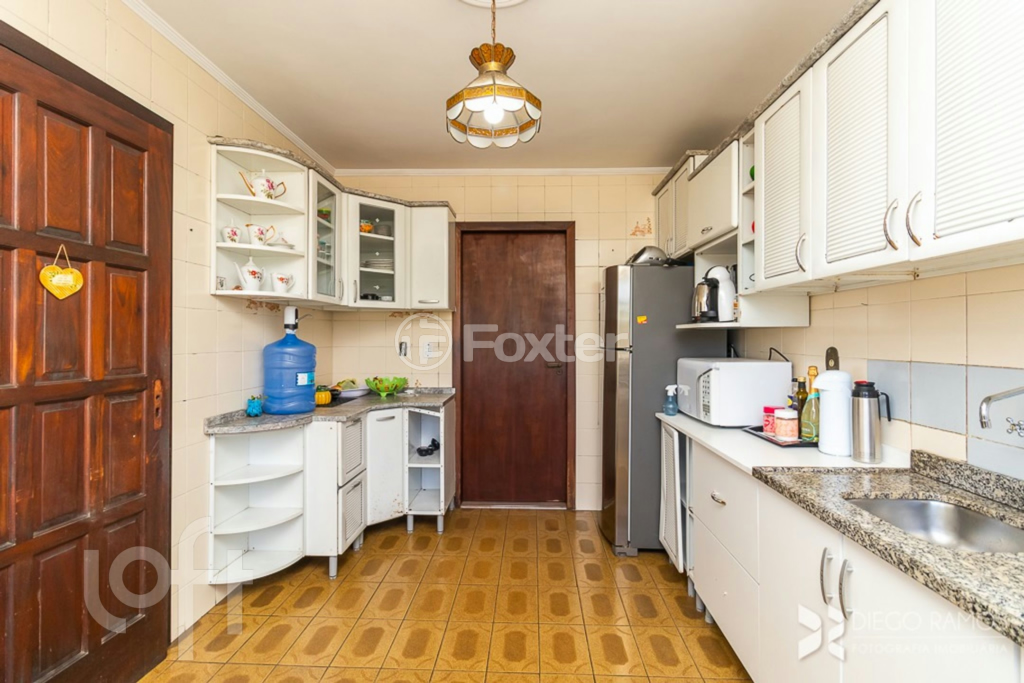 Casa à venda com 4 quartos, 370m² - Foto 25