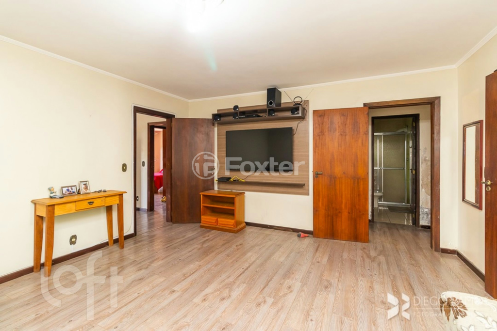 Casa à venda com 4 quartos, 370m² - Foto 11