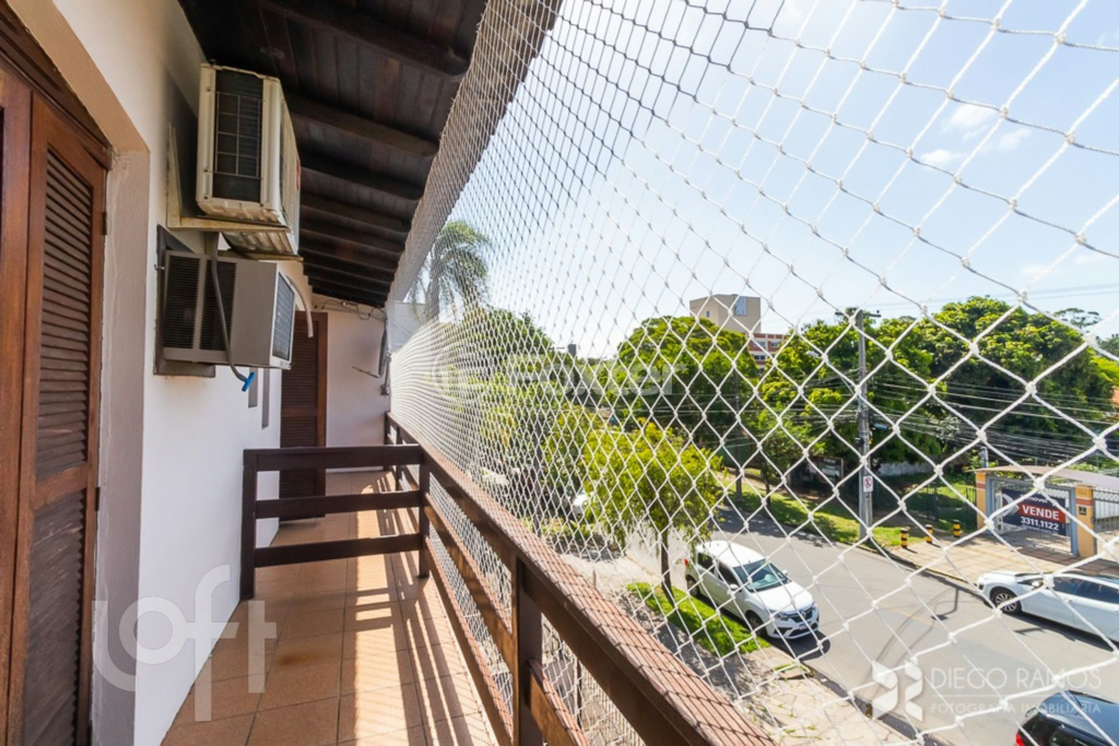 Casa à venda com 4 quartos, 370m² - Foto 9