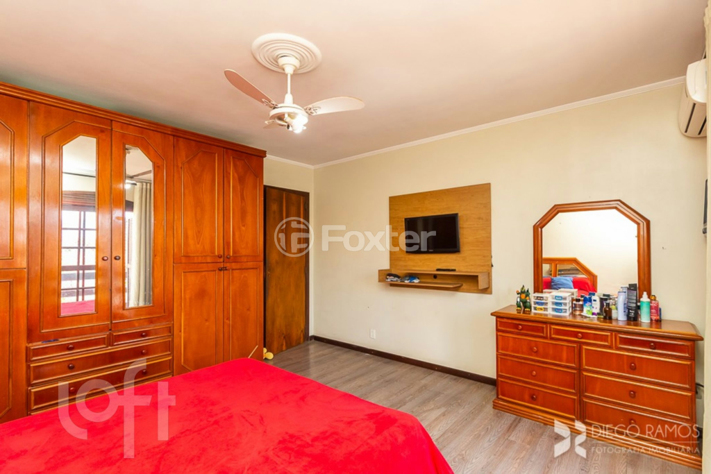 Casa à venda com 4 quartos, 370m² - Foto 8