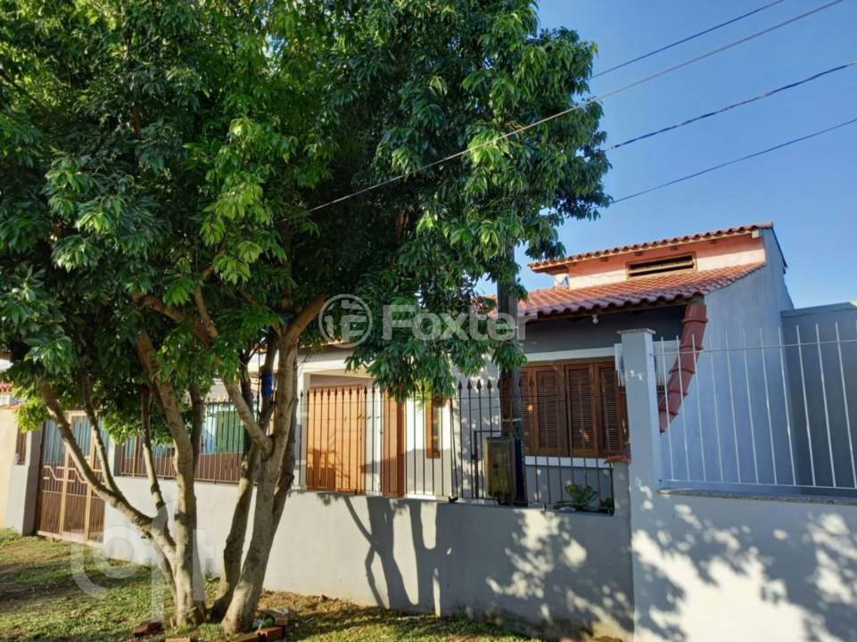 Casa à venda com 2 quartos, 55m² - Foto 2