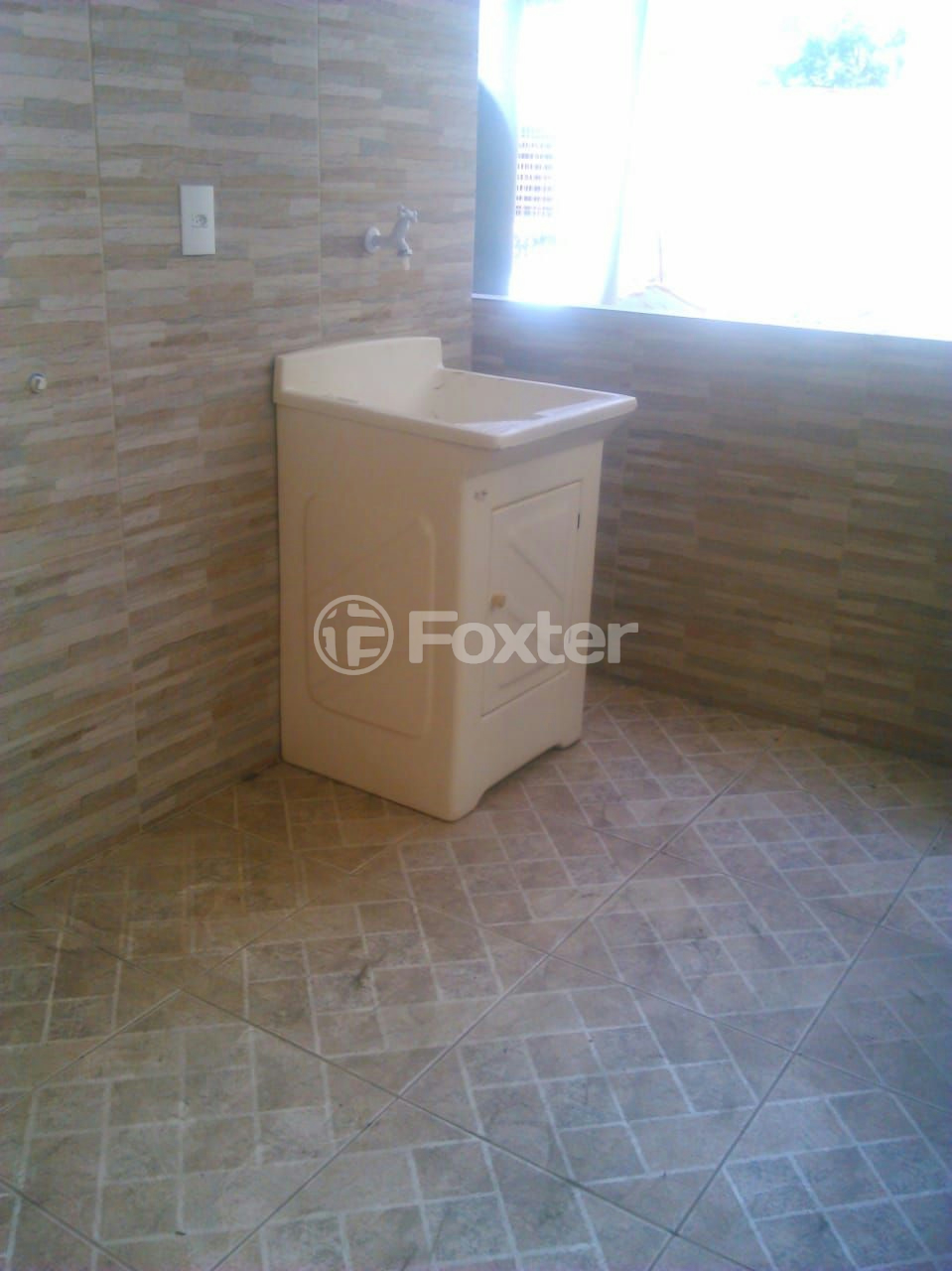 Casa à venda com 2 quartos, 150m² - Foto 2