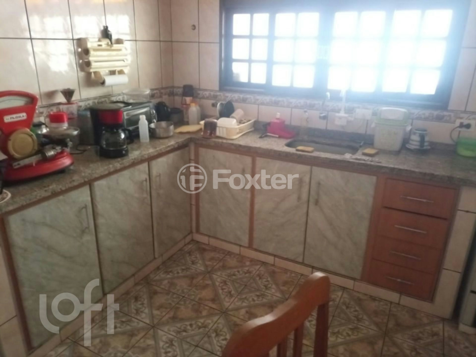 Casa à venda com 1 quarto, 600m² - Foto 2