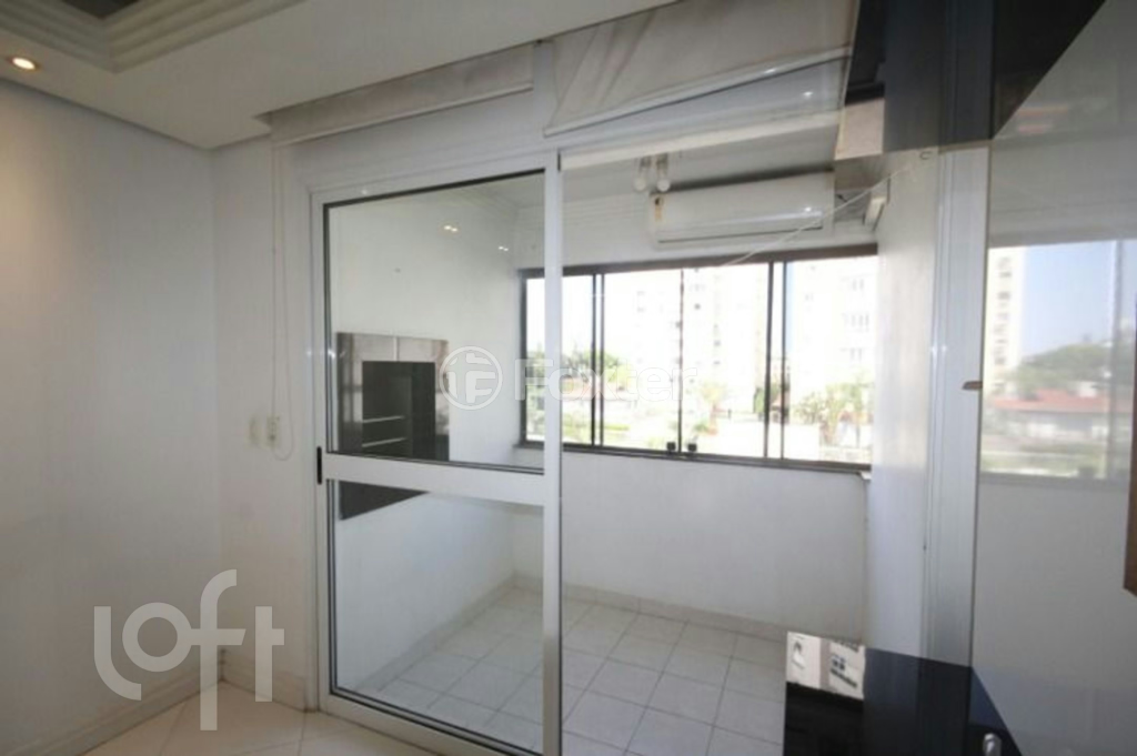 Apartamento à venda com 3 quartos, 79m² - Foto 2