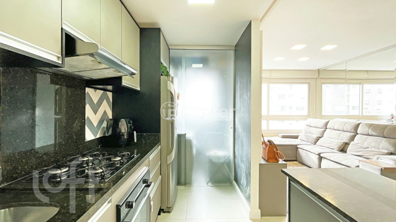 Apartamento à venda com 2 quartos, 65m² - Foto 21
