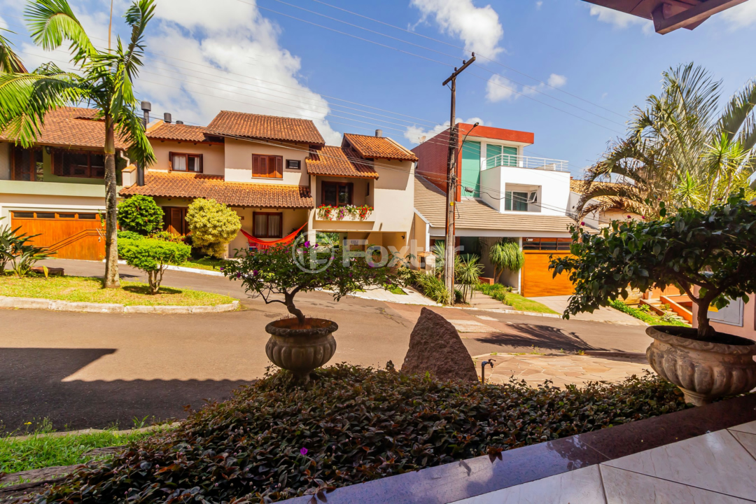 Casa de Condomínio à venda com 3 quartos, 260m² - Foto 14