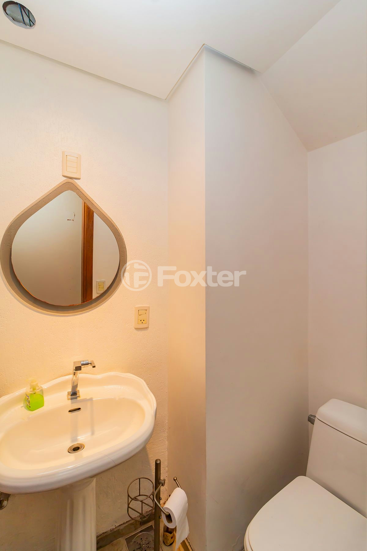 Casa de Condomínio à venda com 3 quartos, 260m² - Foto 18