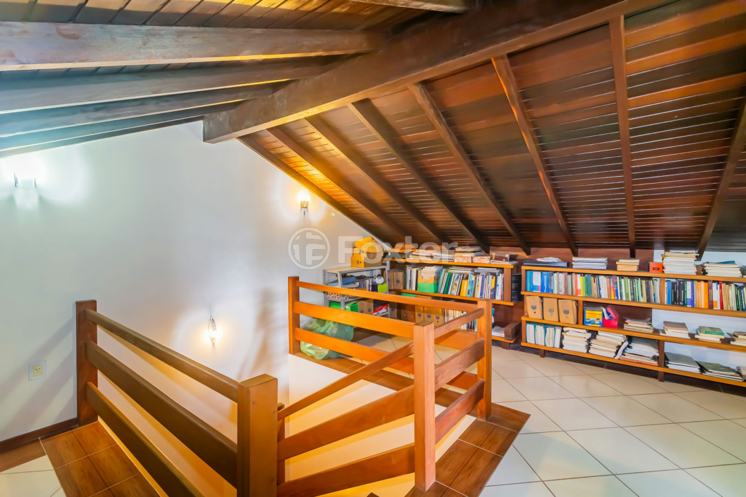 Casa de Condomínio à venda com 3 quartos, 260m² - Foto 45