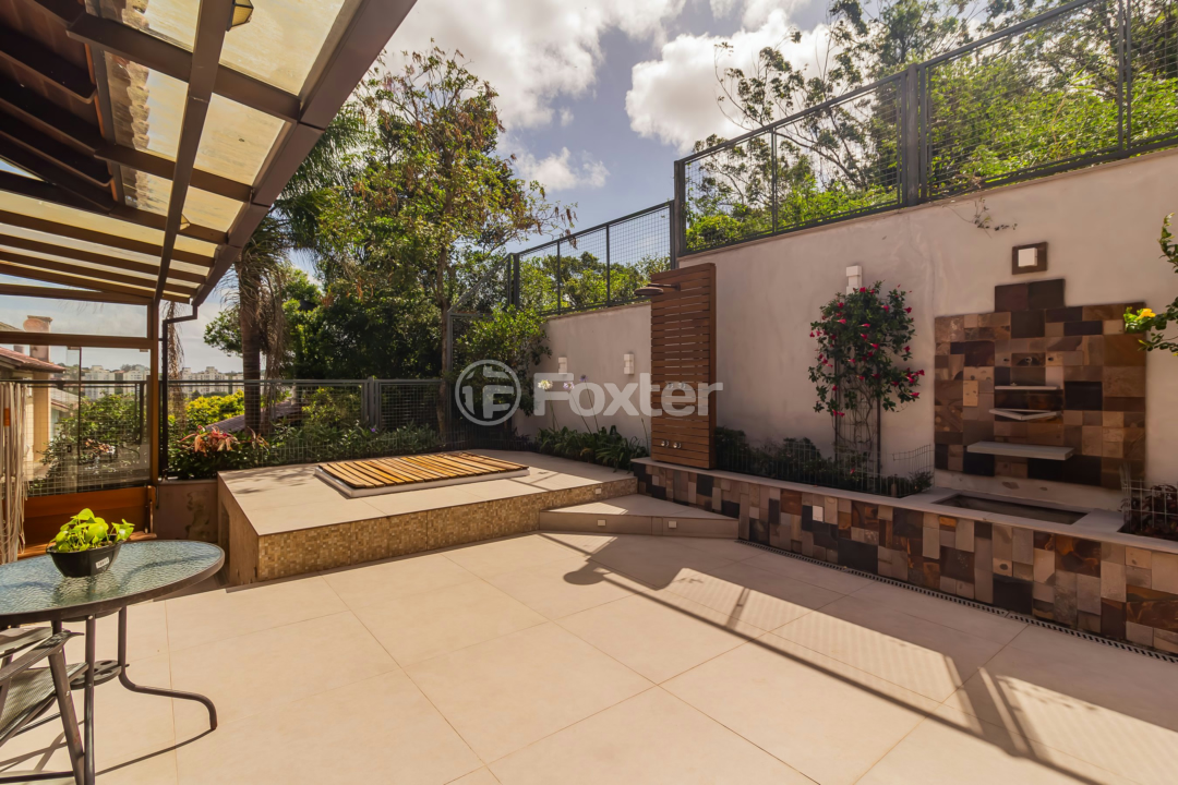 Casa de Condomínio à venda com 3 quartos, 260m² - Foto 3