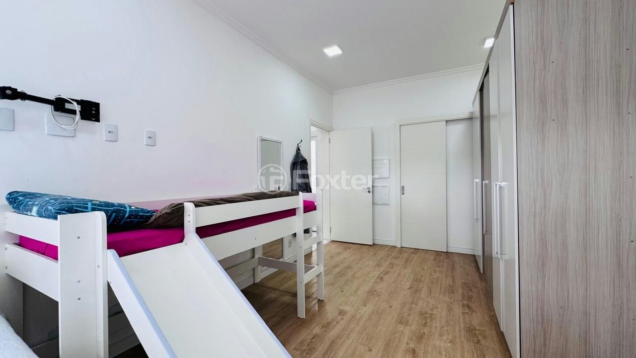 Casa à venda com 3 quartos, 148m² - Foto 9