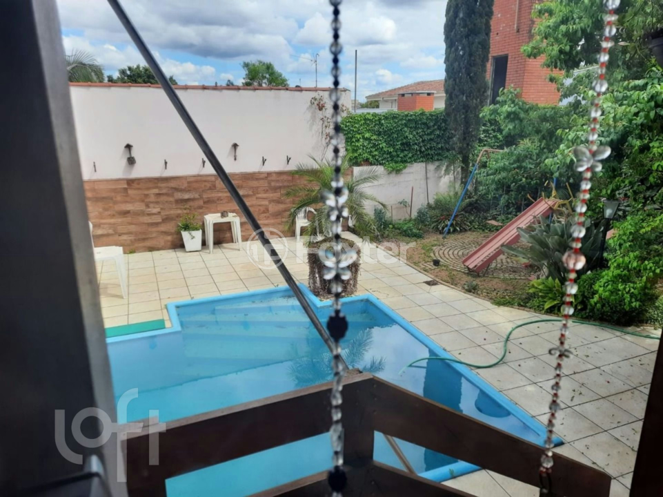 Casa à venda com 3 quartos, 340m² - Foto 9