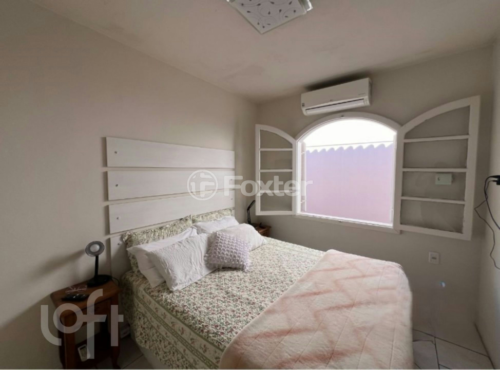Casa à venda com 3 quartos, 340m² - Foto 3