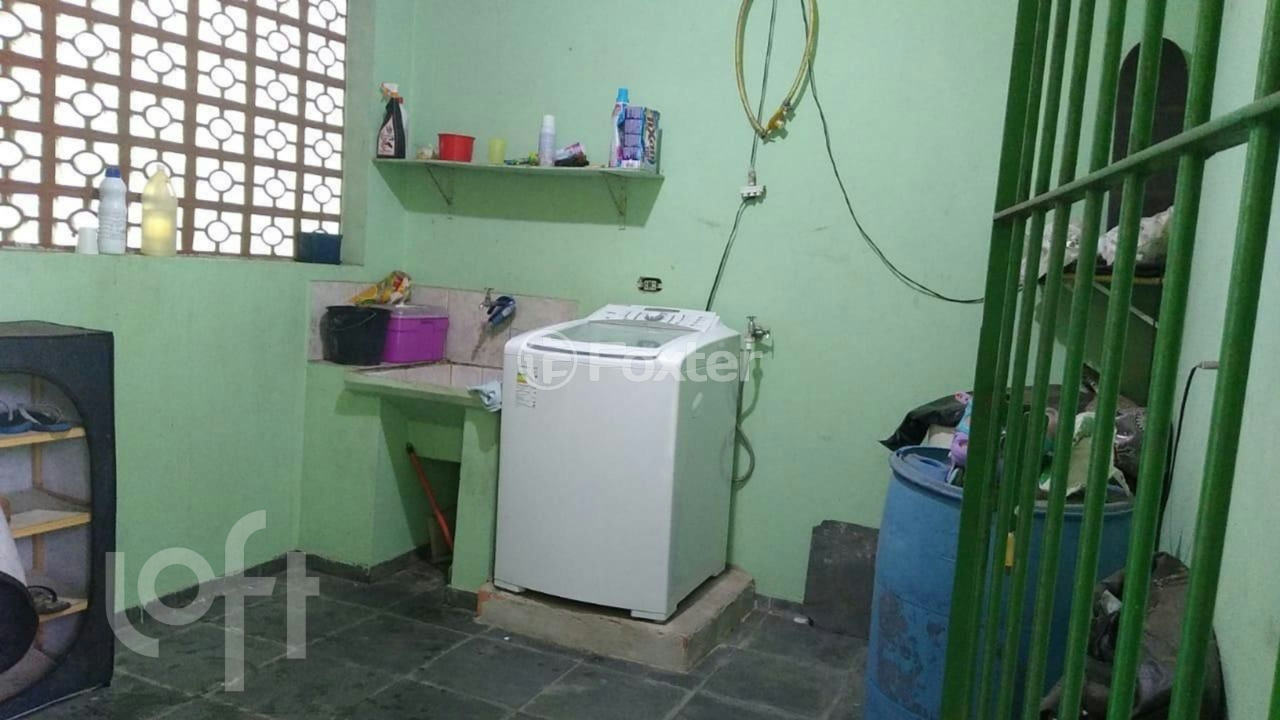 Casa à venda com 3 quartos, 200m² - Foto 25
