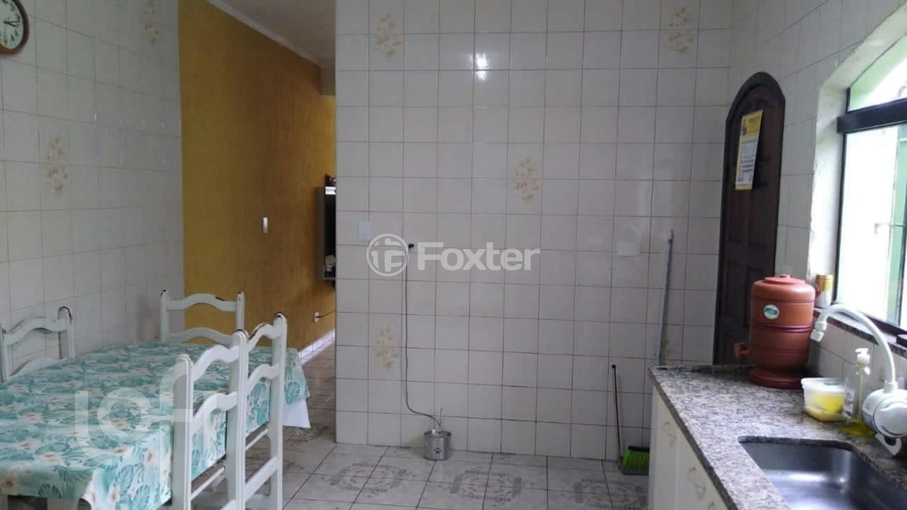Casa à venda com 3 quartos, 200m² - Foto 7