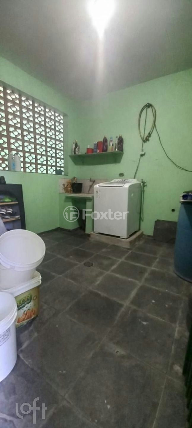 Casa à venda com 3 quartos, 200m² - Foto 24