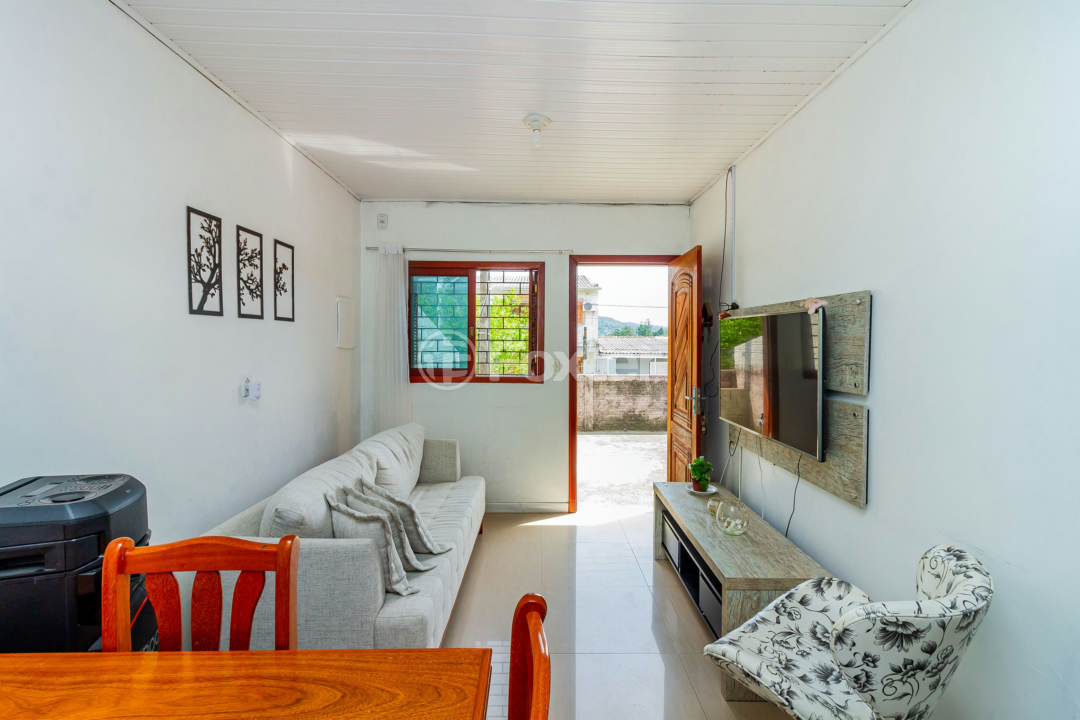 Casa à venda com 2 quartos, 85m² - Foto 2
