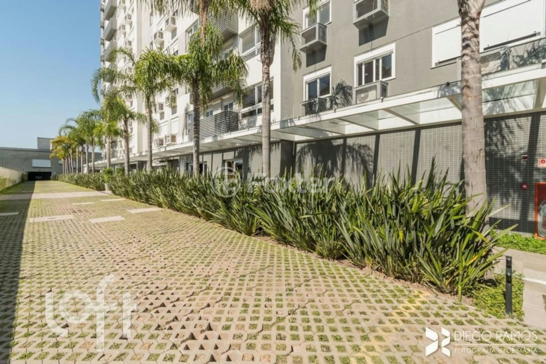 Apartamento à venda com 2 quartos, 76m² - Foto 26