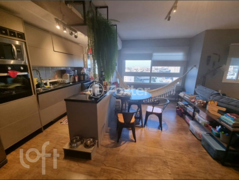 Apartamento à venda com 2 quartos, 76m² - Foto 1