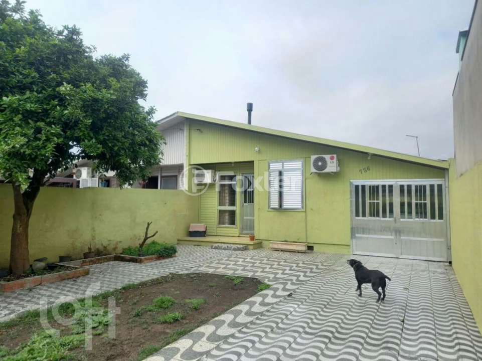 Casa à venda com 2 quartos, 88m² - Foto 2