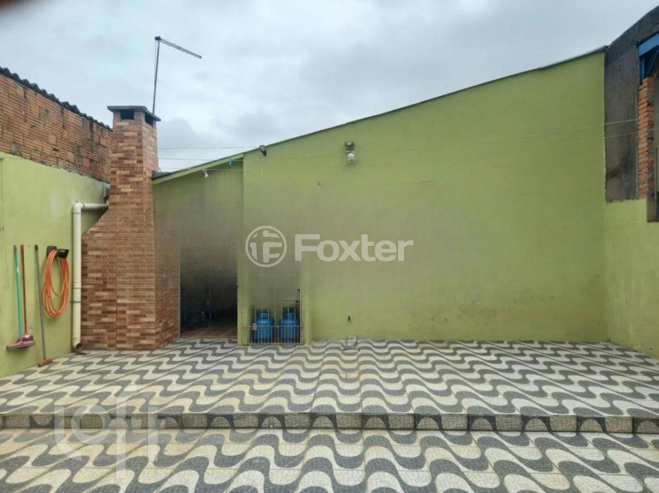 Casa à venda com 2 quartos, 88m² - Foto 1