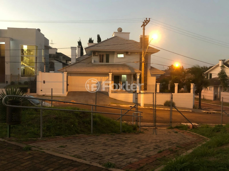 Casa à venda com 3 quartos, 185m² - Foto 14