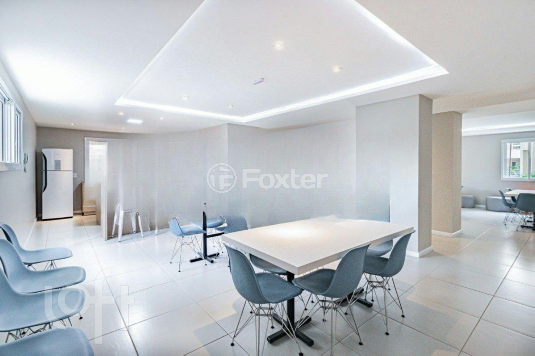 Apartamento à venda com 2 quartos, 60m² - Foto 17