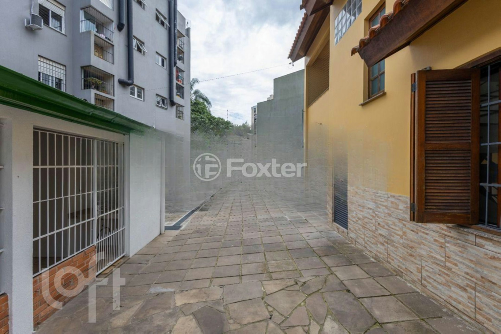 Casa à venda com 5 quartos, 266m² - Foto 34
