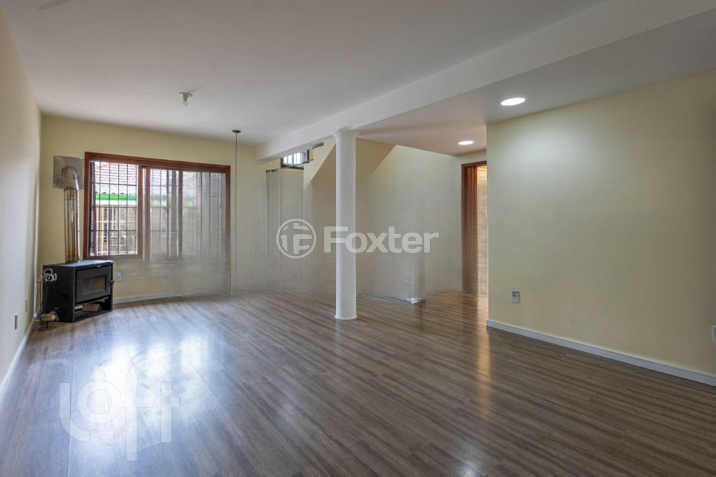 Casa à venda com 5 quartos, 266m² - Foto 2