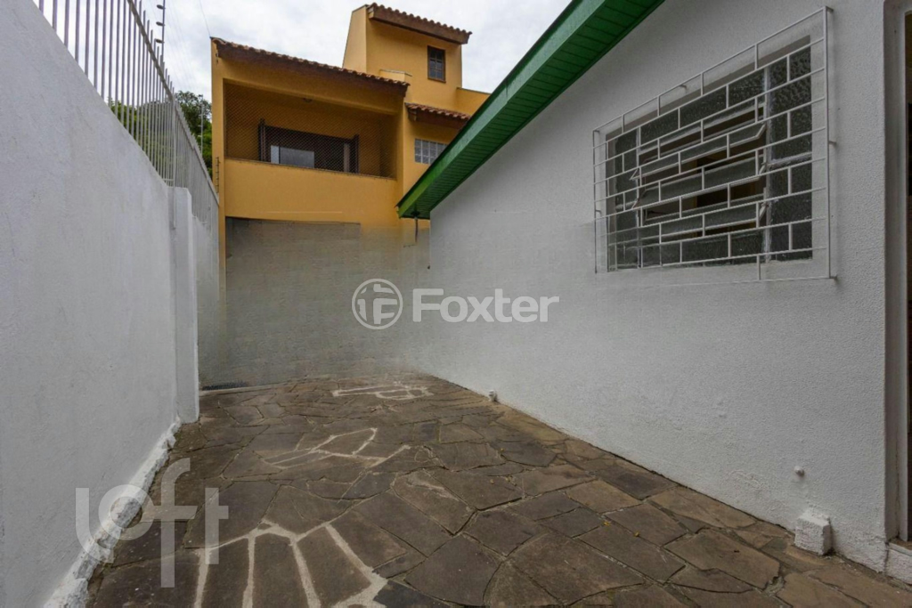 Casa à venda com 5 quartos, 266m² - Foto 29