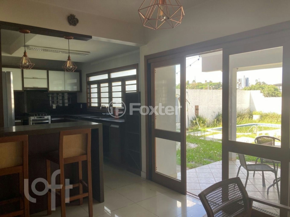 Casa à venda com 3 quartos, 210m² - Foto 18