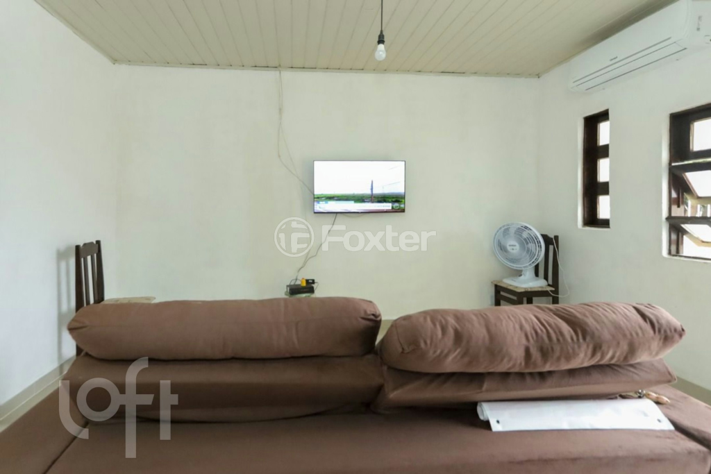 Casa à venda com 2 quartos, 47m² - Foto 3