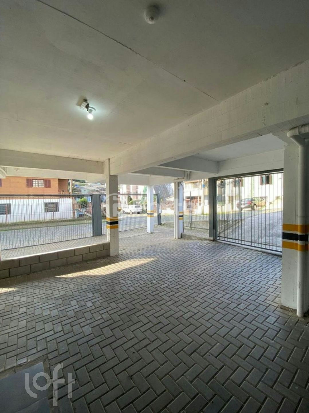 Apartamento à venda com 2 quartos, 55m² - Foto 11