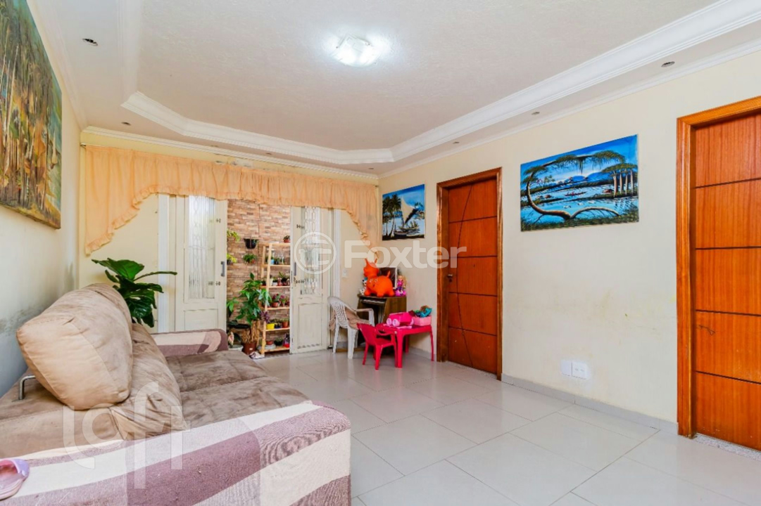Casa à venda com 3 quartos, 126m² - Foto 1