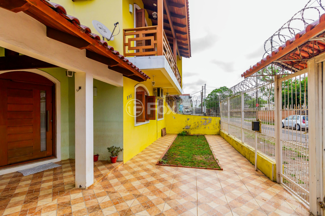 Casa à venda com 5 quartos, 210m² - Foto 57