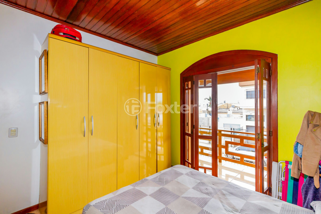 Casa à venda com 5 quartos, 210m² - Foto 12