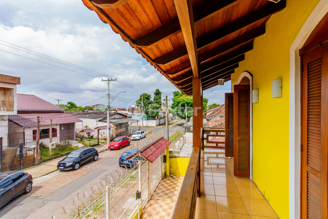 Casa à venda com 5 quartos, 210m² - Foto 17