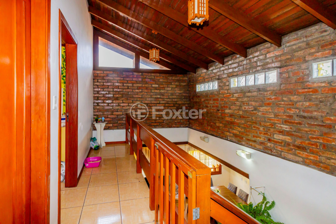 Casa à venda com 5 quartos, 210m² - Foto 18