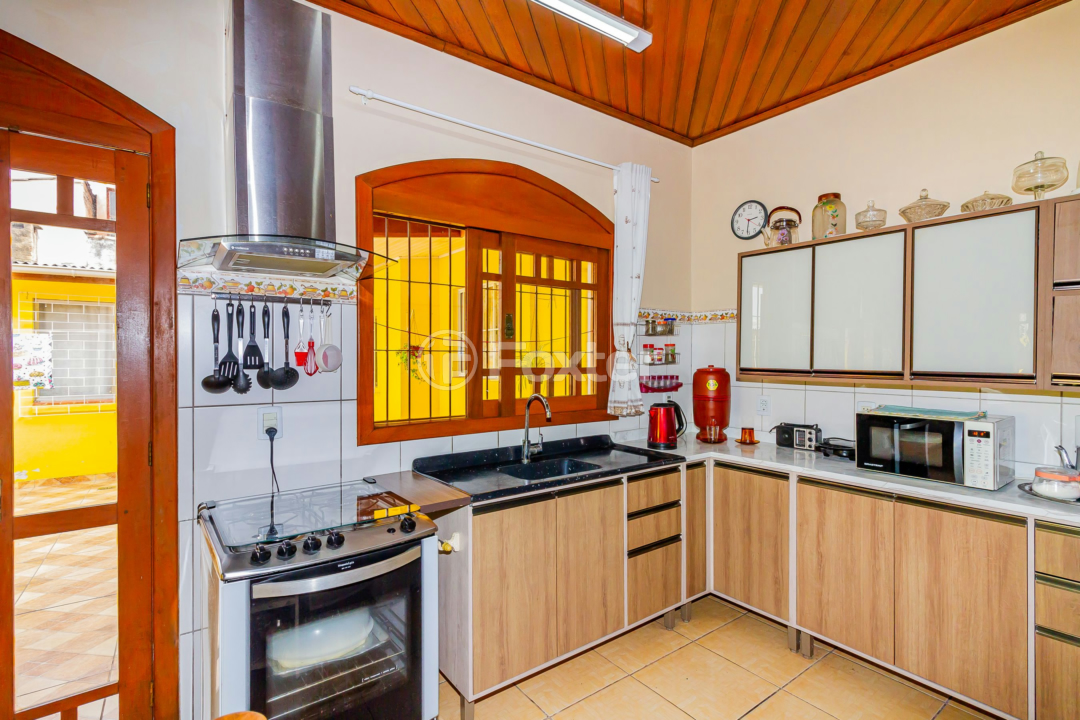 Casa à venda com 5 quartos, 210m² - Foto 28