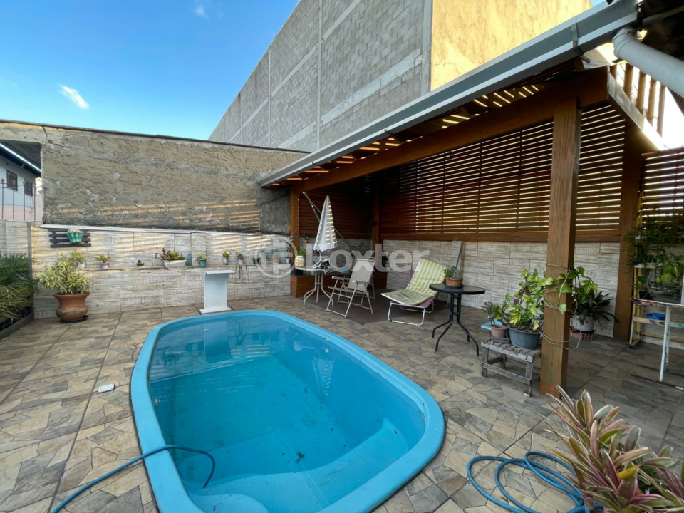 Casa à venda com 3 quartos, 100m² - Foto 3
